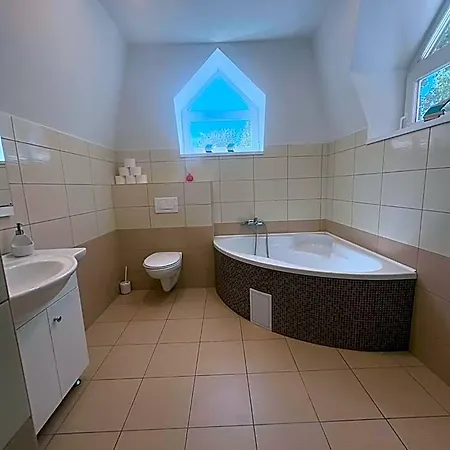 Balat-On Apartman * Balatonbereny